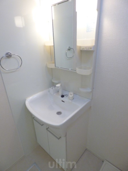 洗面設備　※別のお部屋のお写真です。御参考までに。