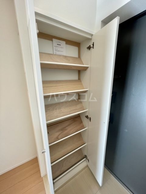 収納