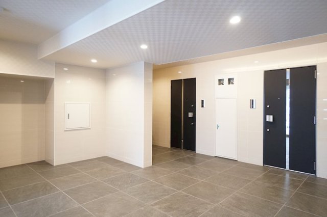 玄関　同施工です