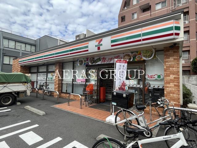 コンビニ　セブン-イレブン 北区西ヶ原３丁目店（コンビニ）まで270m