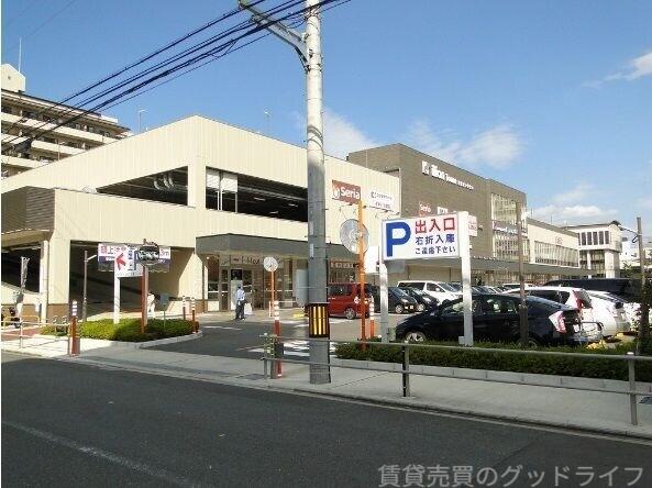 スーパー　万代五条西小路店（スーパー）まで717m