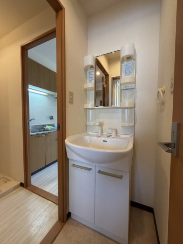 トイレ　落ち着いたトイレです