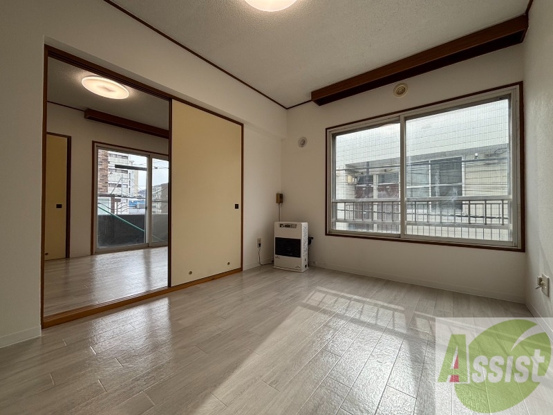 居室・リビング　広くてキレイなお部屋が広がっていて、充実した生活が送れそう。