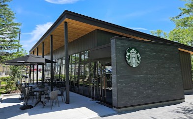 飲食店　スターバックスコーヒー富山五福公園店（飲食店）まで112m