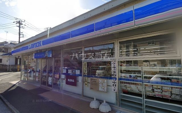 コンビニ　ローソン篠原町（コンビニ）まで693m