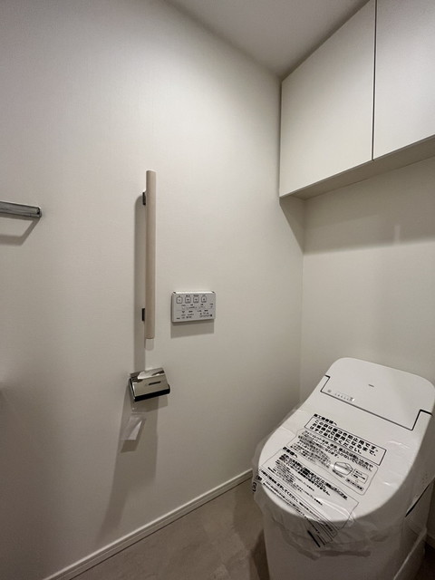 トイレ　※写真は同タイプ住戸です。