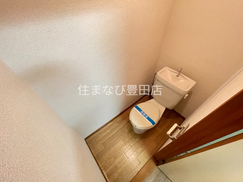 トイレ　別部屋写真