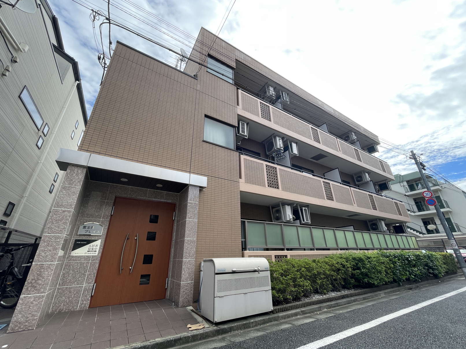 東急田園都市線 三軒茶屋駅 徒歩11分 築20年
