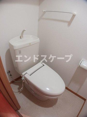 ＪＲ高崎線 倉賀野駅 徒歩23分 3階建 築20年のトイレ写真