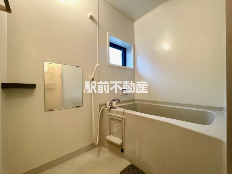 ＪＲ久大本線 久留米大学前駅 徒歩13分 2階建 築23年の風呂写真