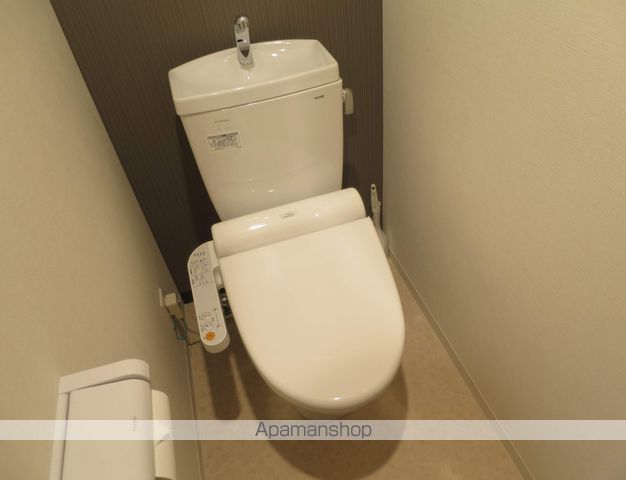 プレサンス野田阪神駅前ザ・ファーストのトイレ写真