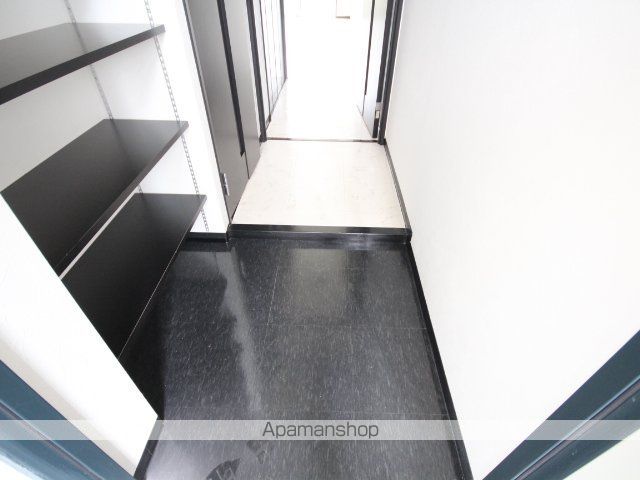 広島電鉄宇品線 市役所前駅 徒歩5分 11階建 築20年の玄関写真