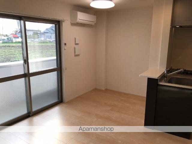 アクティブシティー横塚の居間写真