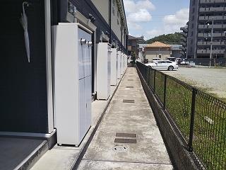 ＪＲ姫新線 播磨高岡駅 徒歩5分 2階建 築18年の玄関写真