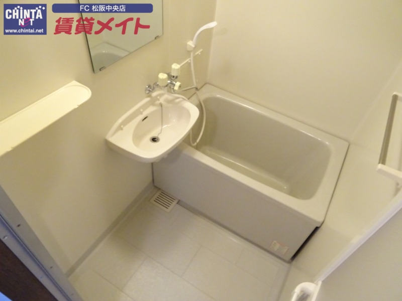 バス・シャワールーム　同型参考写真