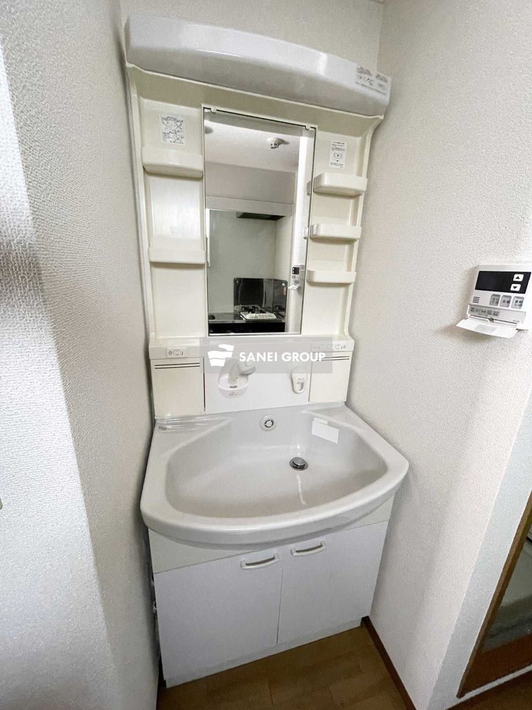 洗面設備　同仕様