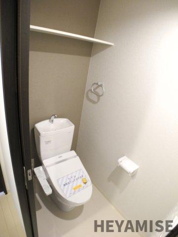 トイレ　※反転間取りの別の階のお部屋の写真です※