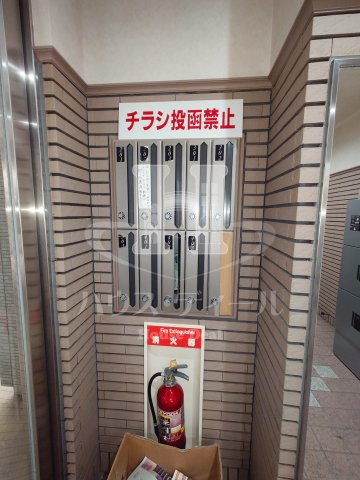 都営三田線 新板橋駅 徒歩2分 4階建 築27年のその他写真