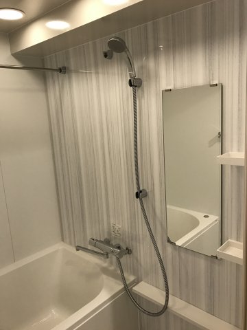バス・シャワールーム　お風呂です