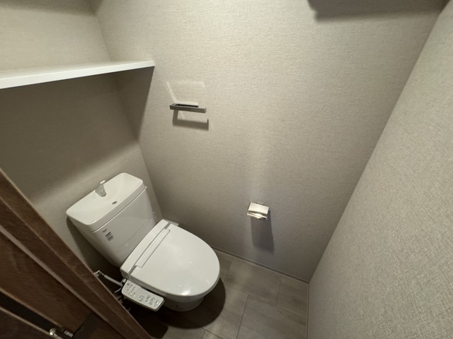 ＪＲ東西線 御幣島駅 徒歩6分 11階建 築1年のトイレ写真