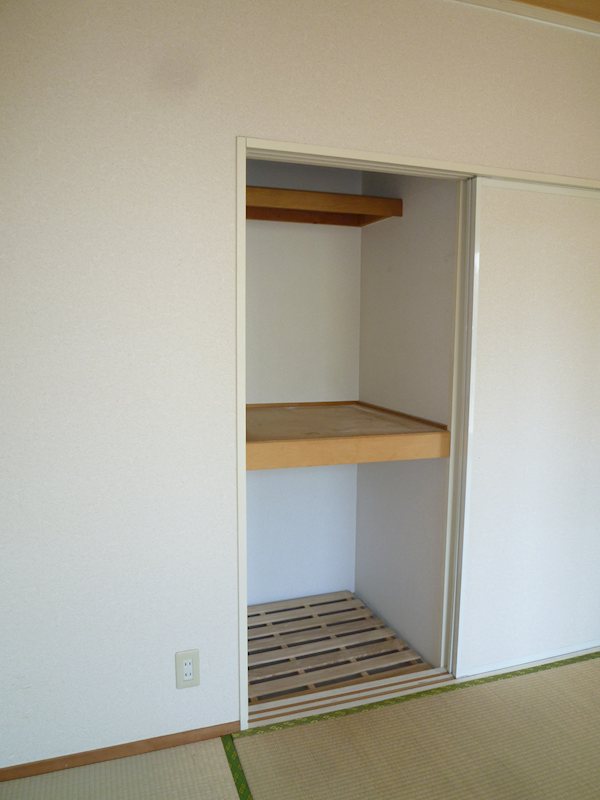 収納　同建物別部屋の参考写真となります。