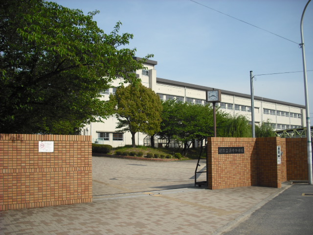 中学校　堺市立浜寺中学校（中学校）まで535m