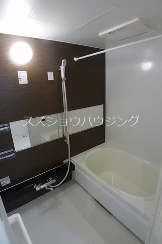 ノースサバービアの風呂写真