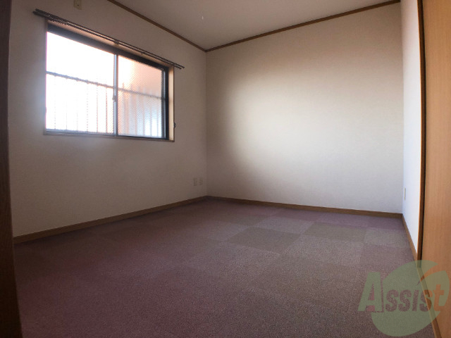 その他部屋・スペース　５．１帖の洋室のお部屋もあります。寝室にもよさそうですね。