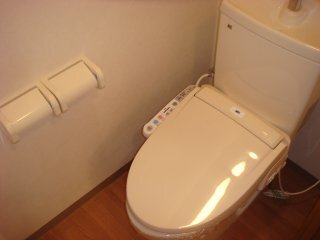 トイレ　シャワー付トイレ