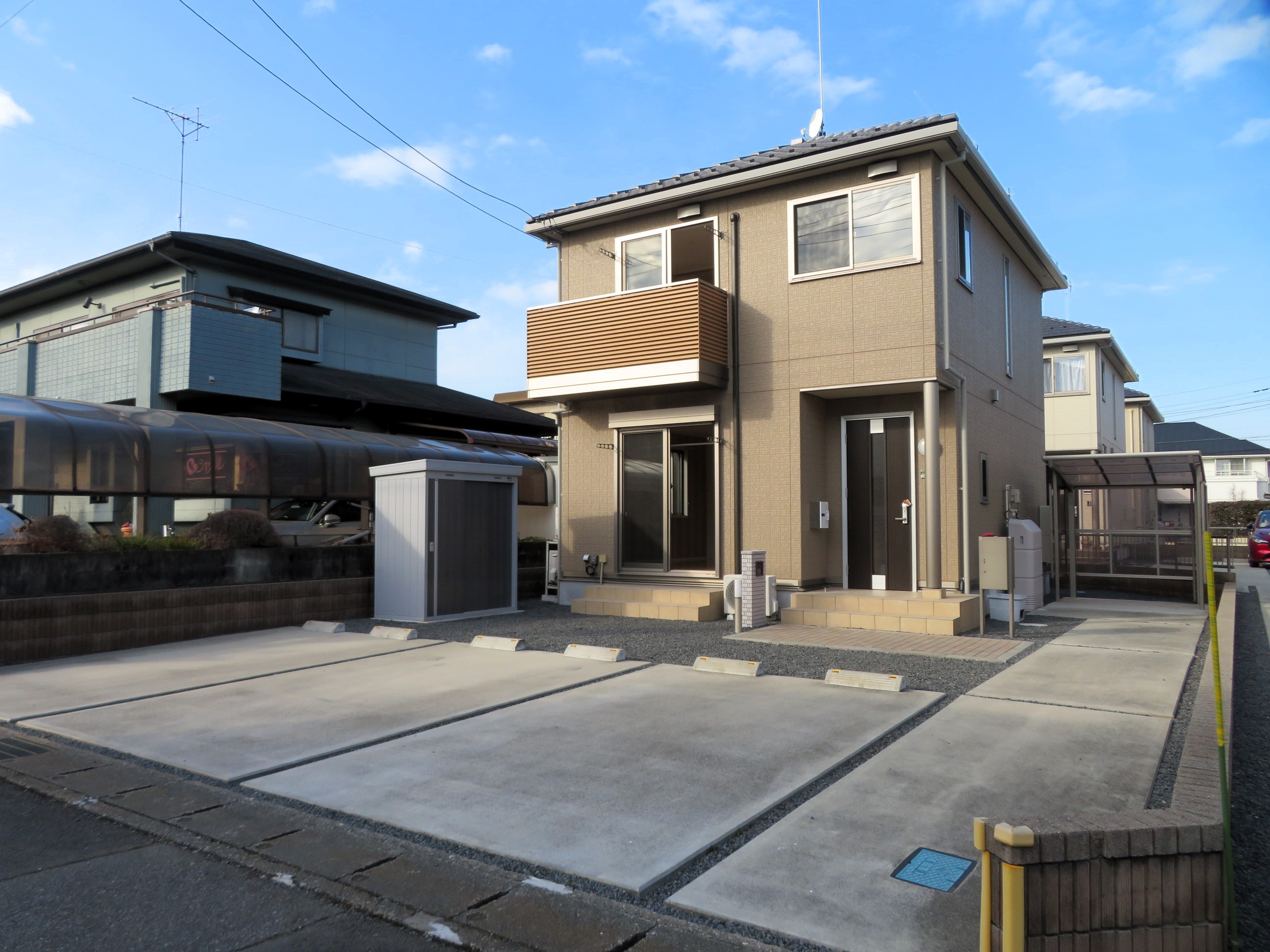建物外観　築浅一戸建て！パナソニックホームズ施工の３LDKです！