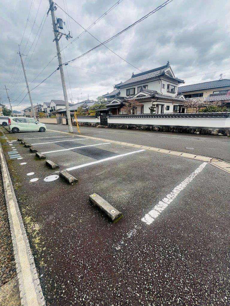 【ＲＩＯ　AＯＮＯ　I号館の駐車場】