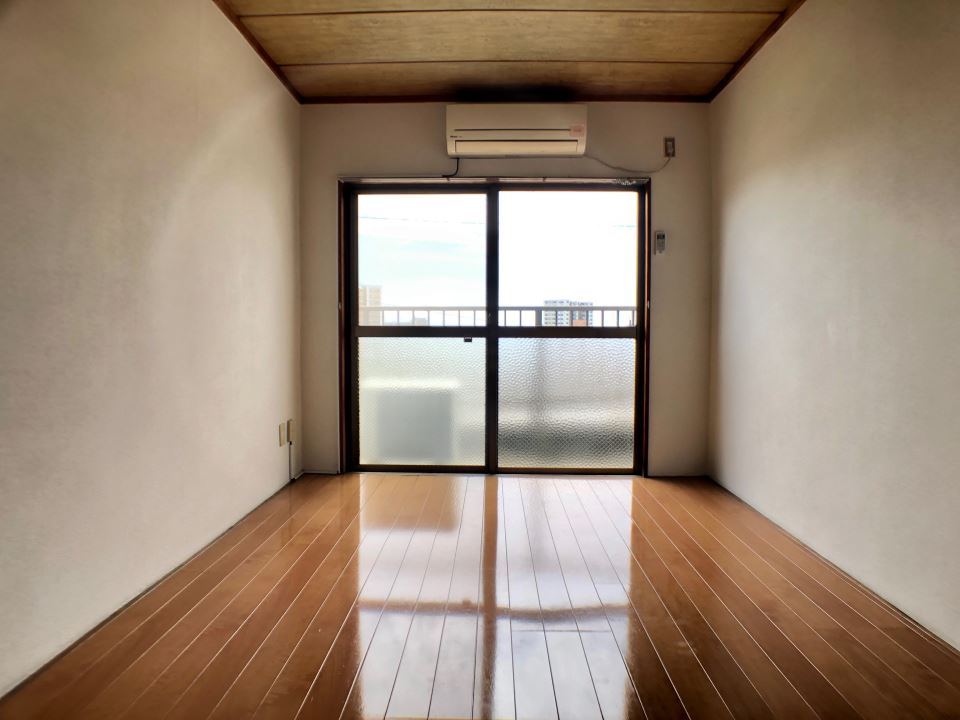 居室・リビング　洋間６畳