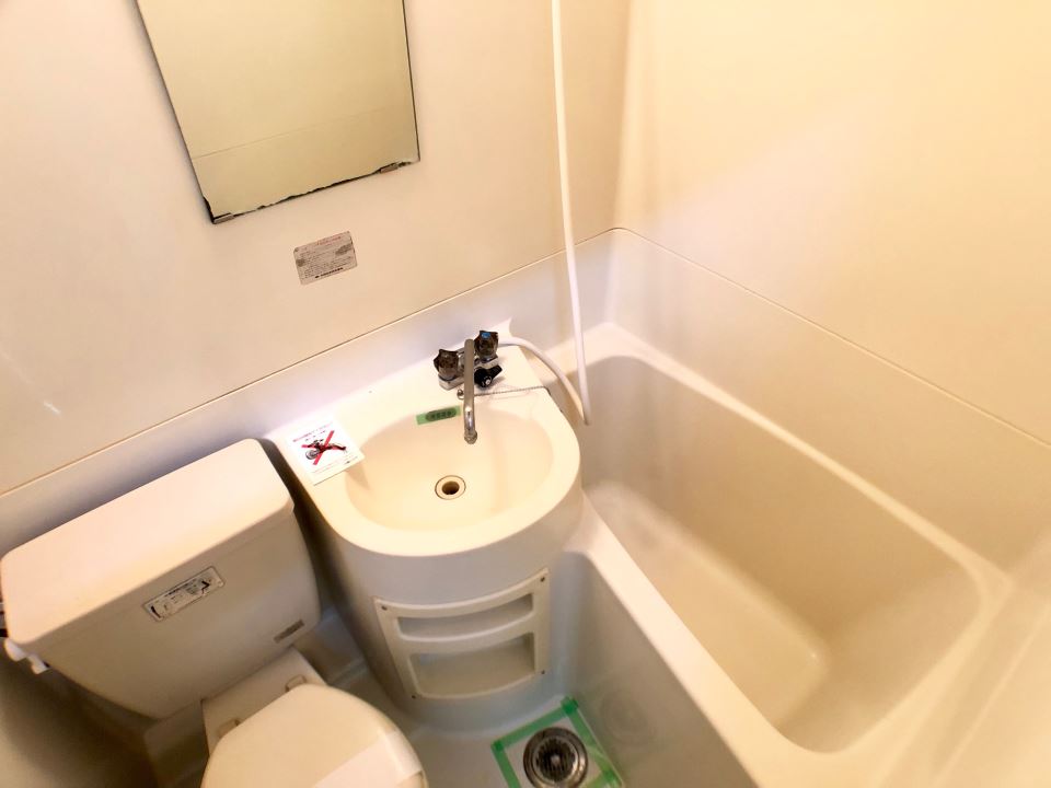 バス・シャワールーム　浴槽