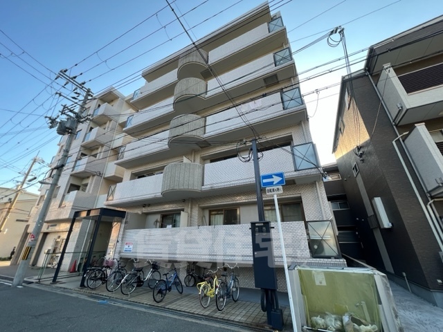 大阪市西淀川区佃のマンションの建物外観