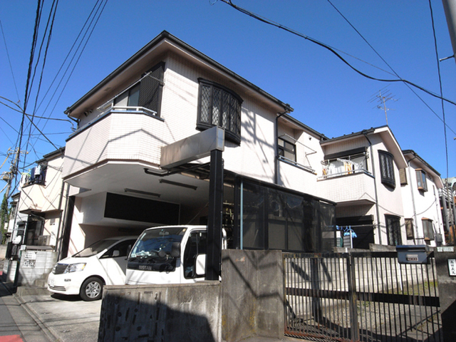 クローバーハイツの建物外観