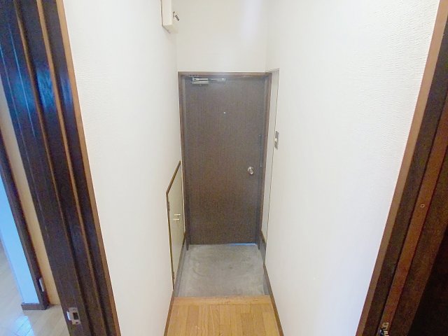 玄関　2025年3月撮影