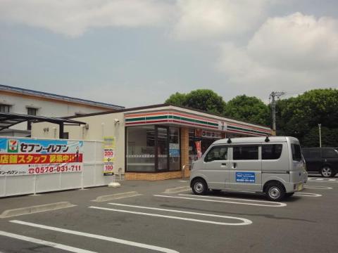 その他　セブンイレブン松阪市場庄町店（その他）まで843m