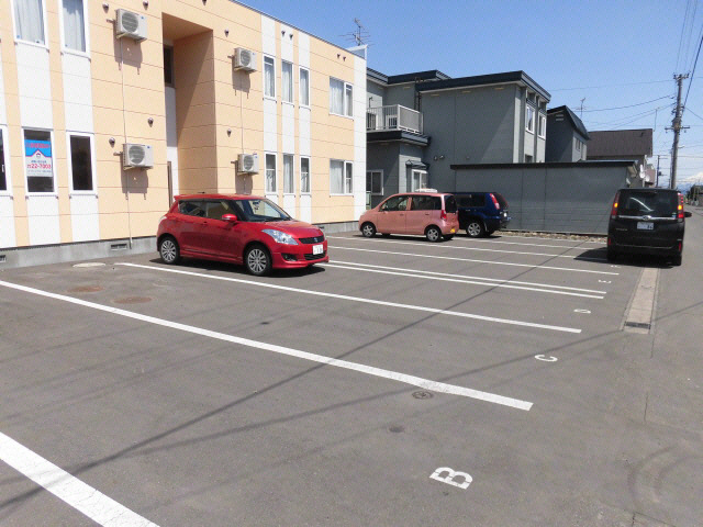 駐車場　駐車場