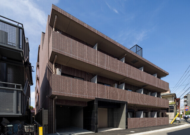 川崎市高津区諏訪のマンションの建物外観