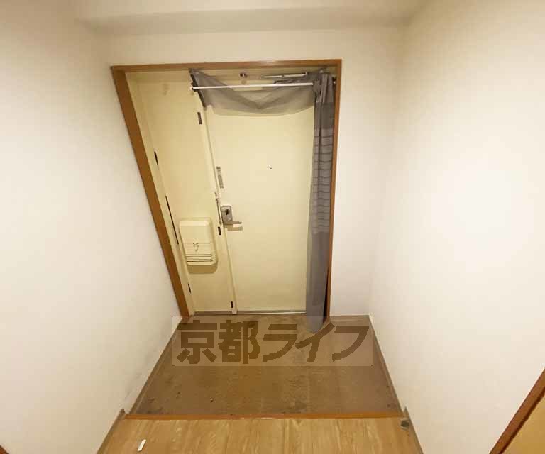 玄関　大きな段差がありません