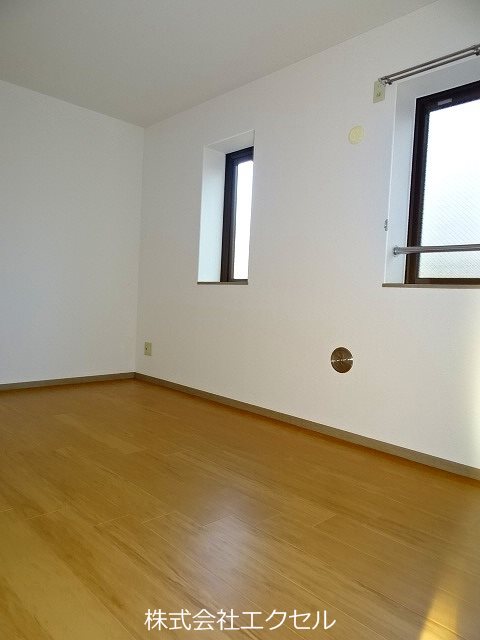 その他部屋・スペース　フローリングの室内です。