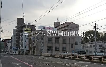 【岡山市中区門田文化町のマンションの銀行】