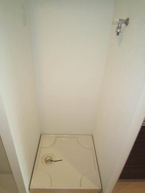 その他設備　室内に洗濯機置場あります。