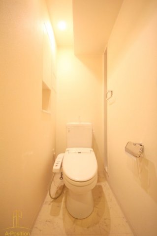 トイレ　レジェンドール心斎橋EAST