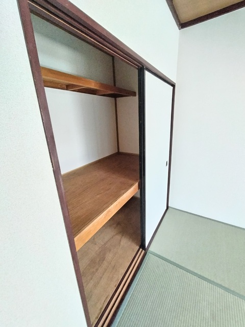 収納　和室の押入収納