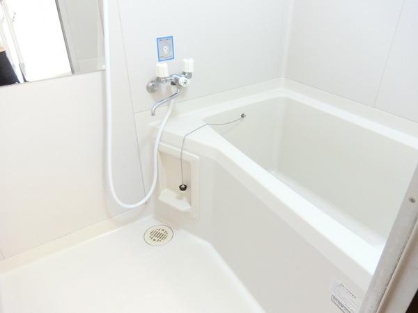 バス・シャワールーム　綺麗です♪