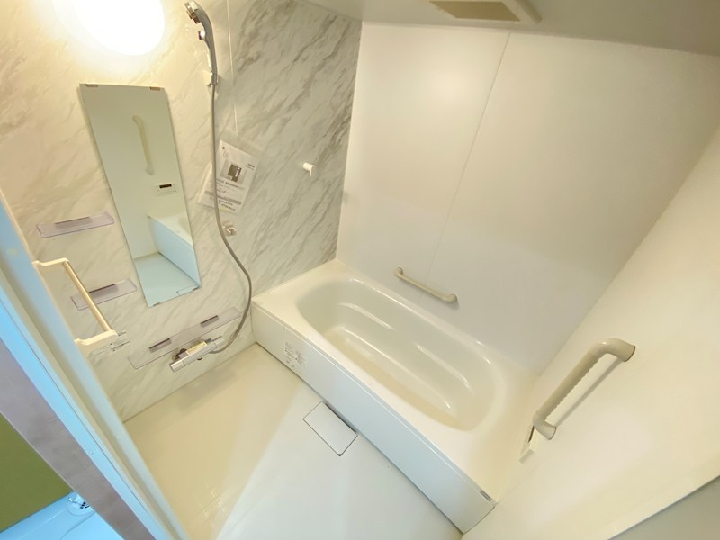 バス・シャワールーム　106号室の写真です。照明器具はつきません◎図面や画像と現況