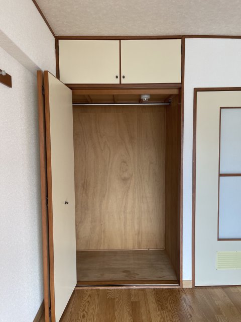 収納　同物件別号室のものです。