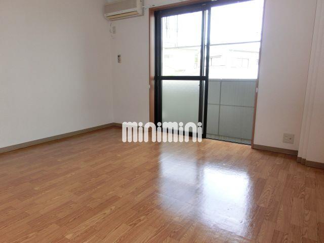 居室・リビング　７．２帖の洋間