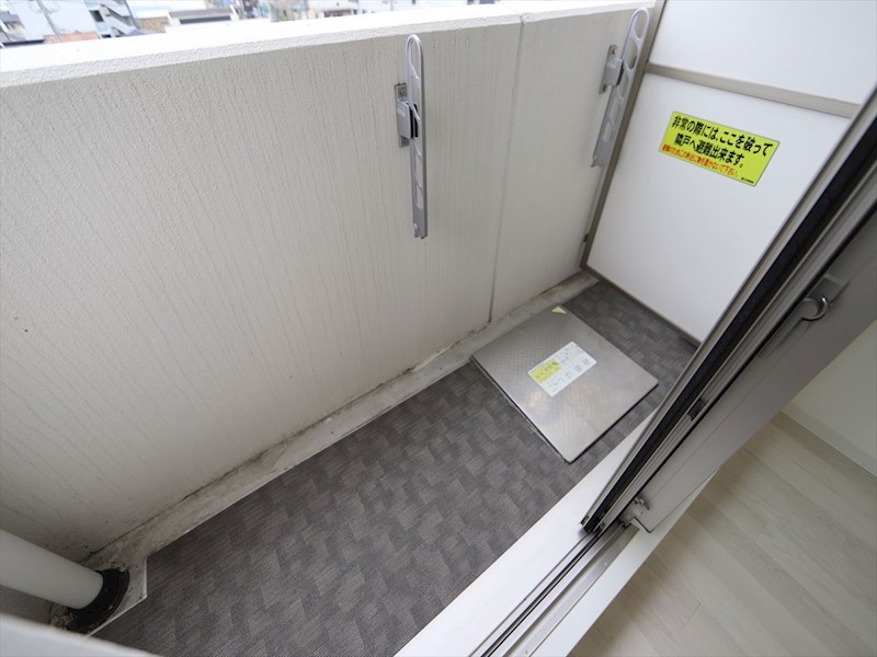 バルコニー　バルコニー